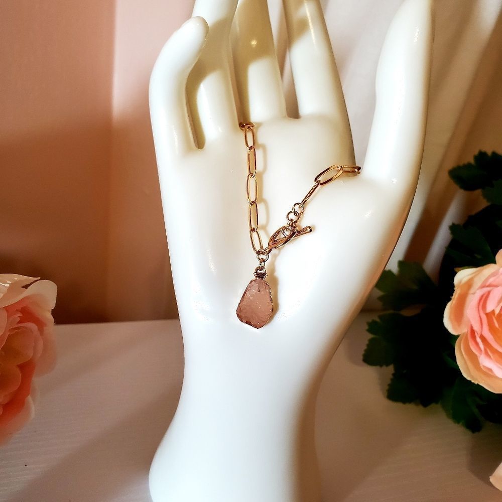 𝅺LIGHT rose druzy pendant toggle bracelet